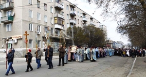 Одеський митрополит УПЦ МП здійснив хресну ходу за мир в Україні з родової іконою російського царя
